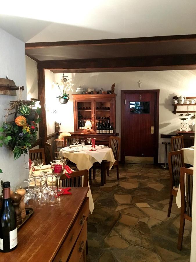 Hotel-Restaurant Zum Onkel Jonathan Рэрен Экстерьер фото